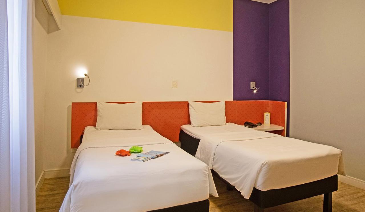 Ibis Styles Balneario Camboriu - 1 Quadra Do Mar Hotell Eksteriør bilde