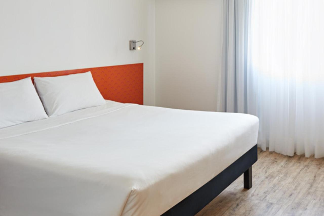 Ibis Styles Balneario Camboriu - 1 Quadra Do Mar Hotell Eksteriør bilde
